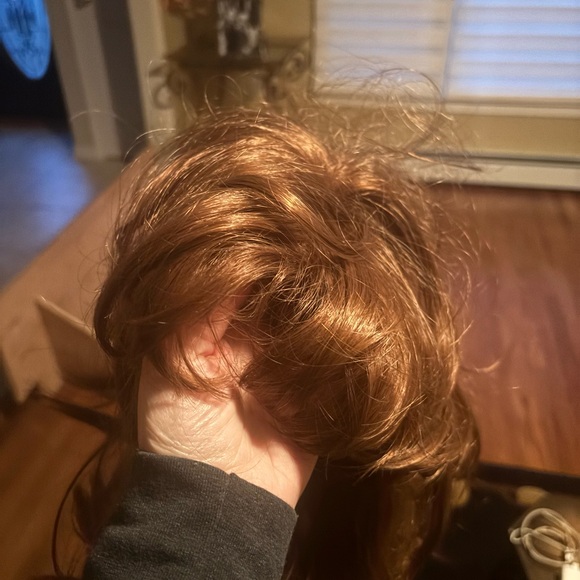 Amazon hairspray wig - Picture 3 of 3